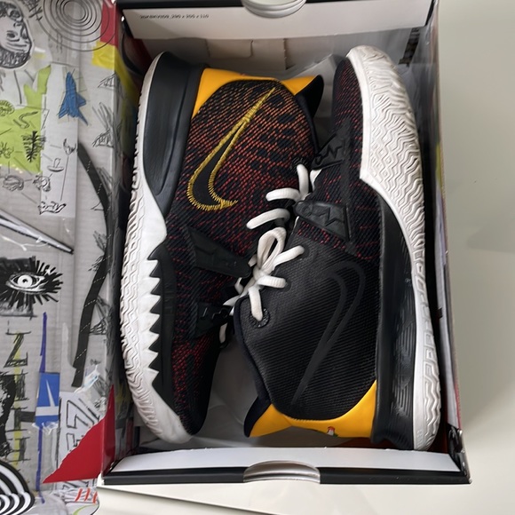 Kyrie 7 - Picture 8 of 8